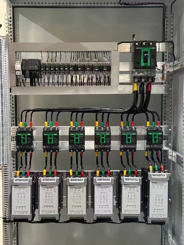移动电力调整器后，再次装置使用出现接地不良的问题，该若何沉新查抄和处置接地？